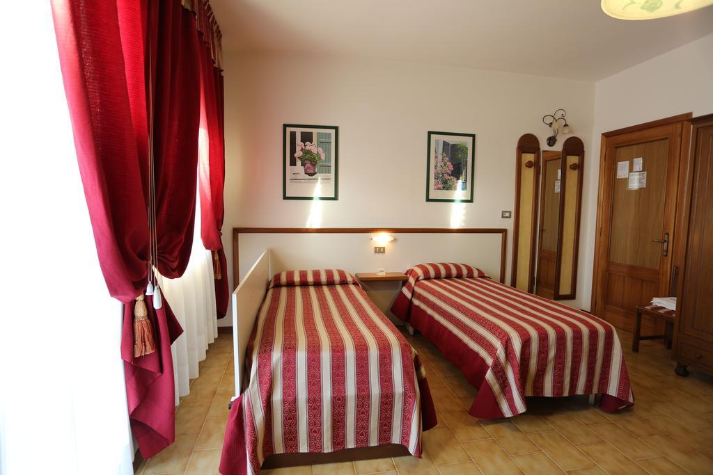 Hotel Vignola Ασίζη Εξωτερικό φωτογραφία