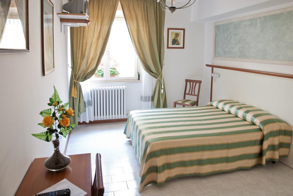 Hotel Vignola Ασίζη Εξωτερικό φωτογραφία